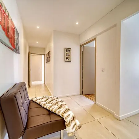 Le Joli Stade, Avec Magnifique Vue, Grenoble, Rhone Alpes Daire