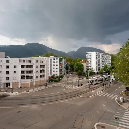 Le Joli Stade, Avec Magnifique Vue, Grenoble, Rhone Alpes *