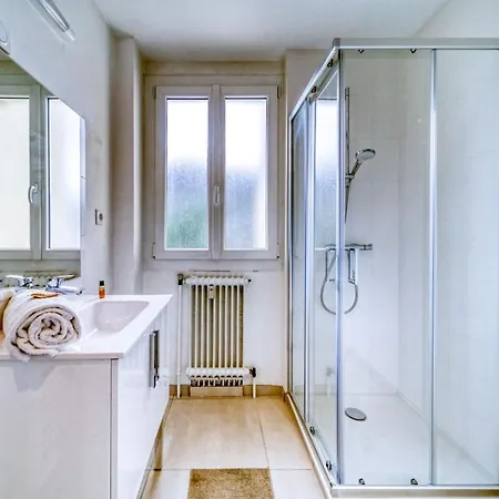 Apartment Le Joli Stade, Avec Magnifique Vue, Grenoble, Rhone Alpes Grenoble