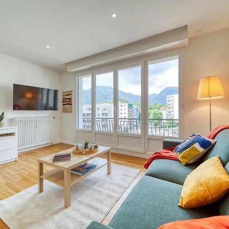 Apartment Le Joli Stade, Avec Magnifique Vue, Grenoble, Rhone Alpes Grenoble