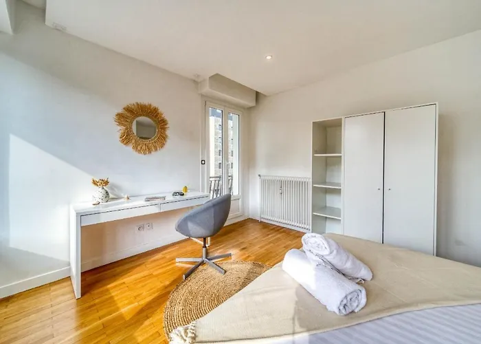 Le Joli Stade, Avec Magnifique Vue, Grenoble, Rhone Alpes Grenoble