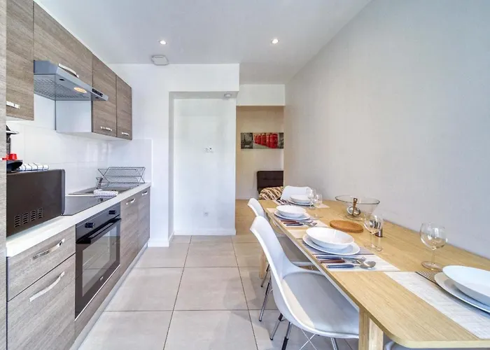 Le Joli Stade, Avec Magnifique Vue, Grenoble, Rhone Alpes * Grenoble