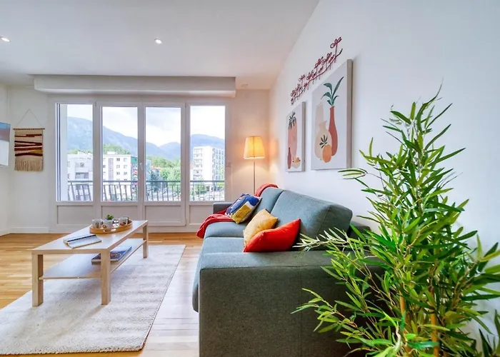 Apartment Le Joli Stade, Avec Magnifique Vue, Grenoble, Rhone Alpes Grenoble