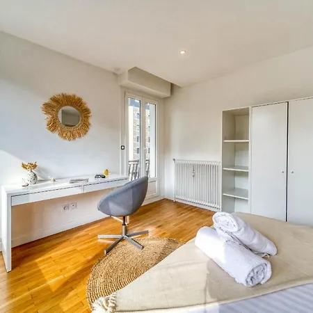 Le Joli Stade, Avec Magnifique Vue, Grenoble, Rhone Alpes Grenoble