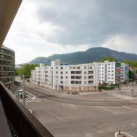 Le Joli Stade, Avec Magnifique Vue, Grenoble, Rhone Alpes