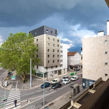 Le Joli Stade, Avec Magnifique Vue, Grenoble, Rhone Alpes * Grenoble